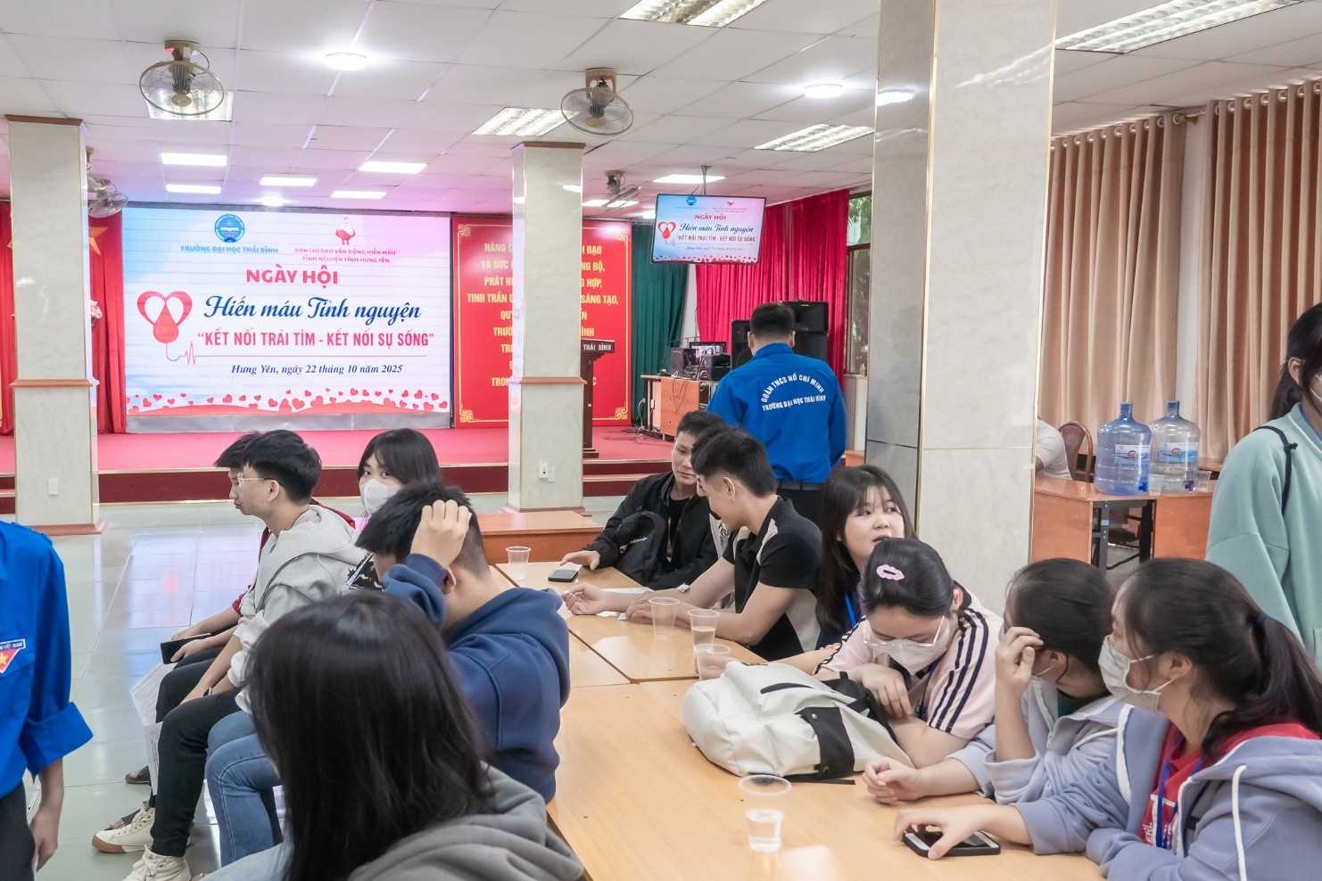 THAM GIA NGÀY HỘI HIẾN MÁU TÌNH NGUYỆN “KẾT NỐI TRÁI TIM – KẾT NỐI SỰ SỐNG”